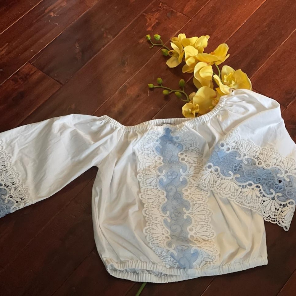 Women's off the shoulder shirt